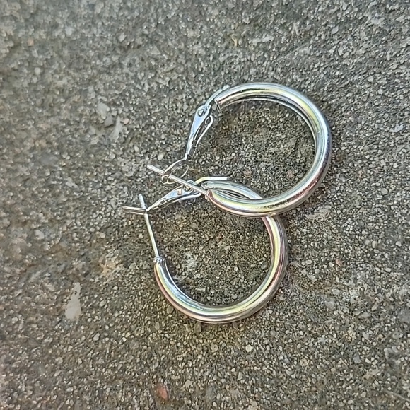 2 for $14! Silver Hoop Earrings NWOT - Picture 1 of 2